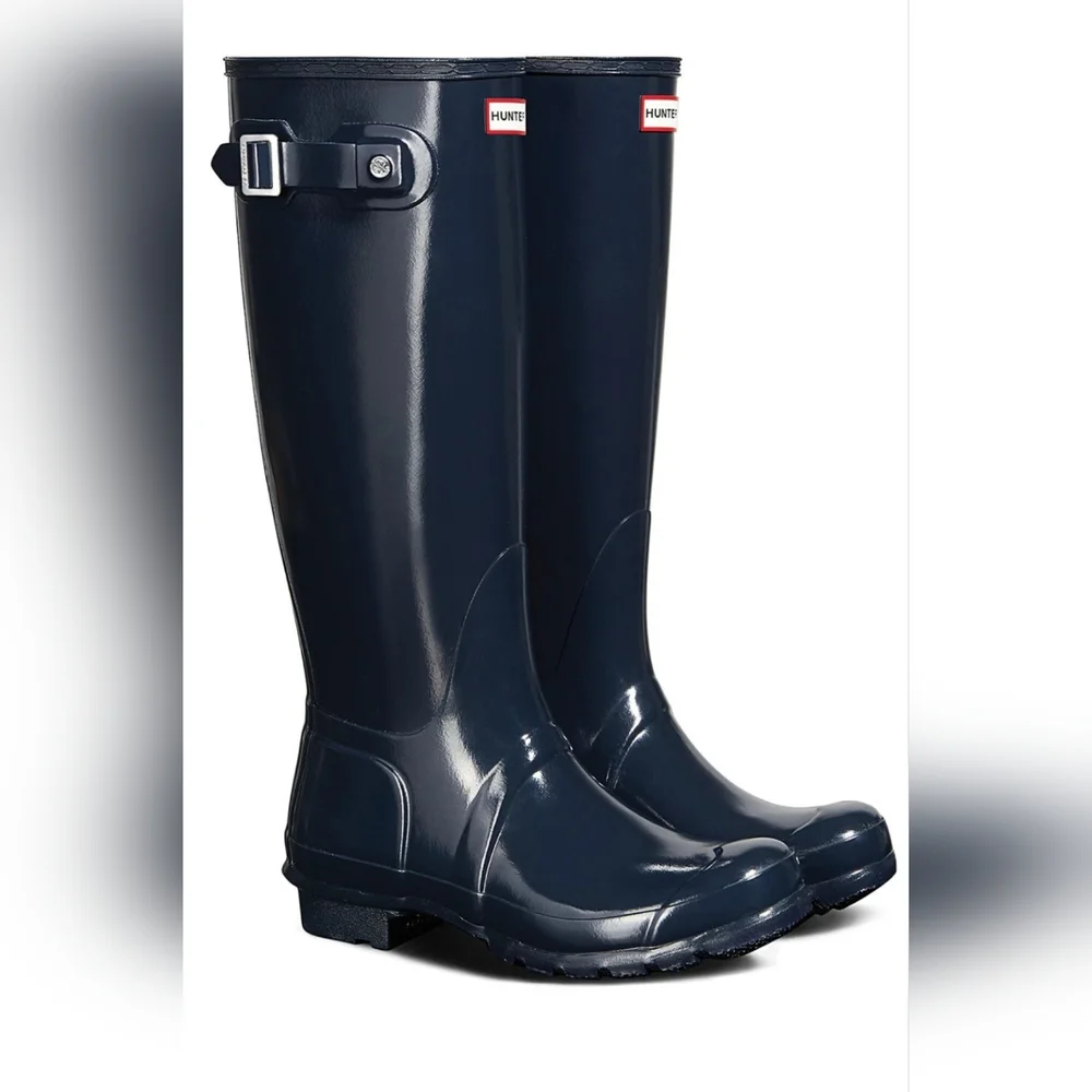 Combo HUNTER Original Tall Gloss Rain Boots, Size 9 + 2 Pairs Of Boot Socks